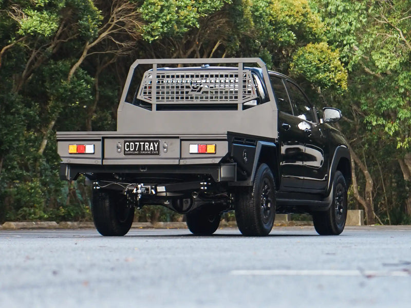 Toyota Hilux N90 — Tray